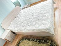 Кровать в спальне